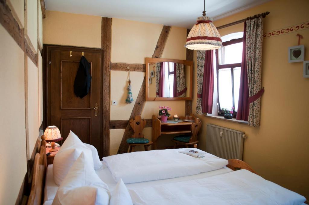 Hotel Schuberths am Markt Buttenheim Zimmer foto